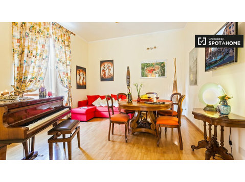Charming 3-bedroom apartment for rent in Prati, Rome - Apartemen