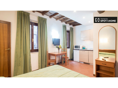 apartamento amueblado en alquiler en Centro Storico, Roma - Pisos
