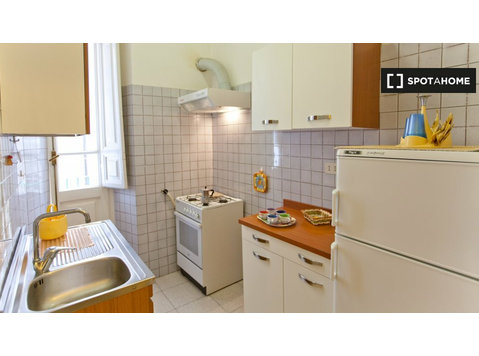 Practical 3-bedroom apartment for rent in Centro Storico - Apartments