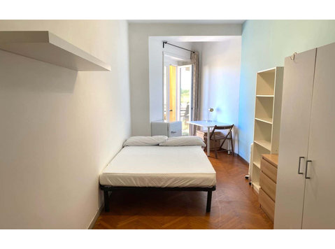 Private Room in Circonvallazione Nomentana - Wohnungen