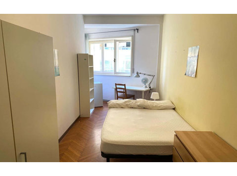 Private Room in Circonvallazione Nomentana - Appartements