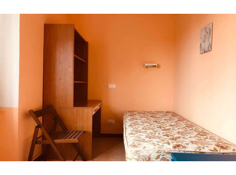 Private Room in Via Alessandro Brisse - Apartments