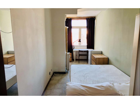 Private Room in Via Gregorio Ricci Curbastro - Apartments