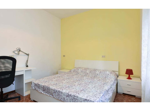 Private Room in Viale Egeo - Mieszkanie