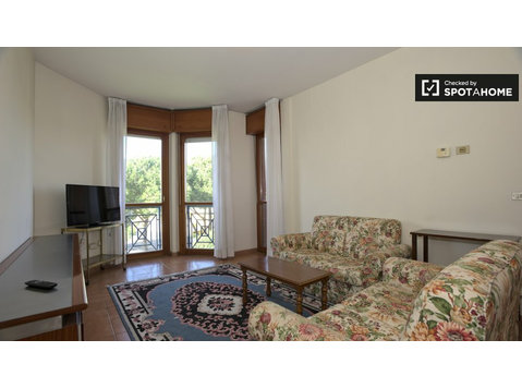 Ruhige 2-Zimmer-Wohnung zur Miete in Torrino, Rom - Wohnungen