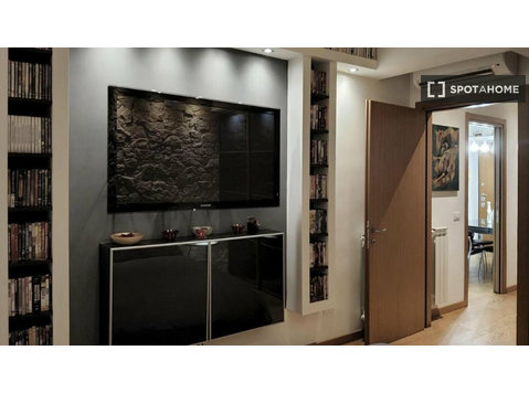 Amplio apartamento de 2 habitaciones cerca del Vaticano - Pisos