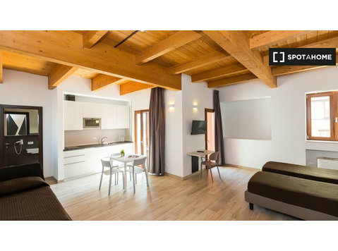 Studio-Apartment zu vermieten in Pigneto, Rom - Wohnungen
