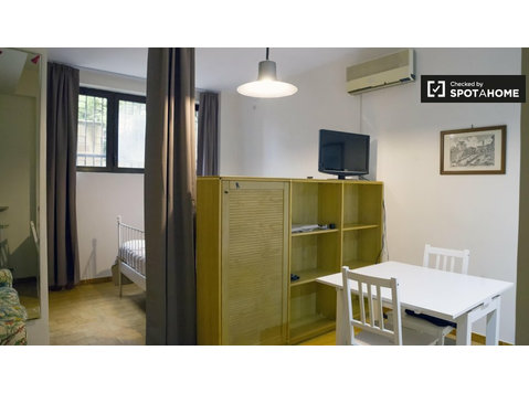 Studio apartment for rent in Torrino, Rome - Apartments