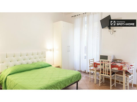 Studio-Wohnung mit Terrasse zur Miete in Portuense, Rom - Wohnungen