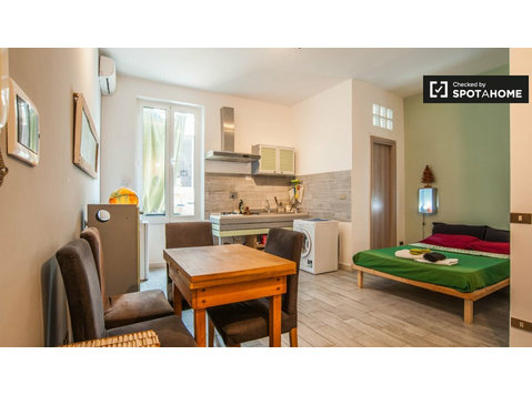 Studio for rent in Pigneto, Rome - דירות