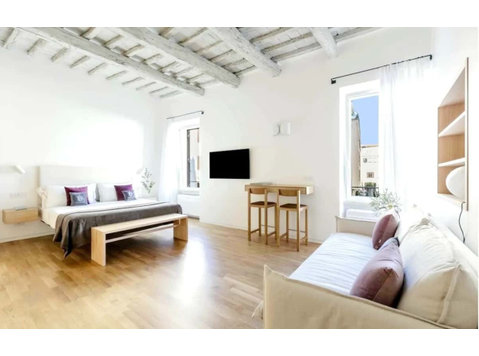 Suite di design e lusso vicino a Piazza di Spagna - Apartman Daireleri