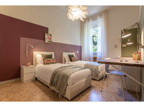 Via Benedetta, Rome - Apartments