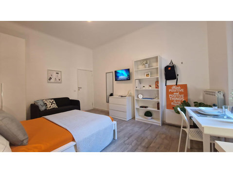 Via In Selci, 54 - Stanza 38 - Apartments