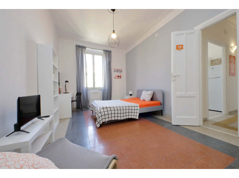 Via Lucca 33 - Stanza 19 - Apartments