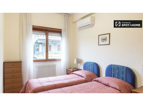 Wonderful 1-bedroom apartment for rent in Torrino, Rome - குடியிருப்புகள்  