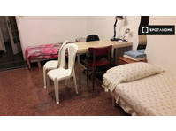 Room for rent in 3-bedroom apartment in San Martino, Genoa - Te Huur