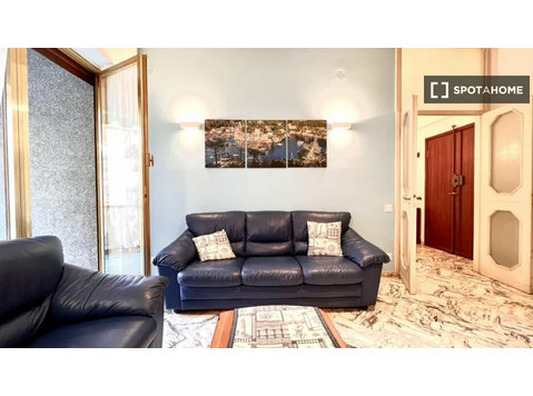Apartamento de 2 habitaciones en alquiler en Génova - Pisos