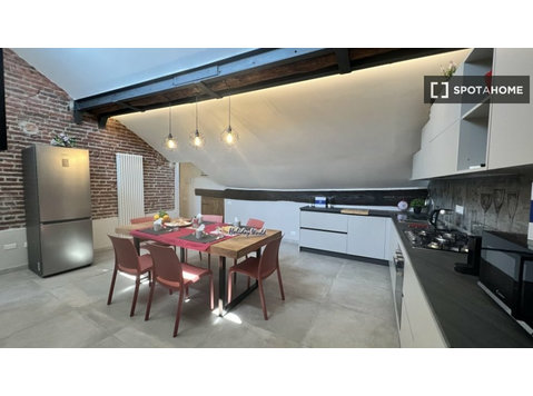 2-bedroom apartment for rent in Genova - דירות