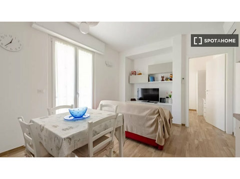 Mieszkanie z 2 sypialniami do wynajęcia w Genui - Mieszkanie