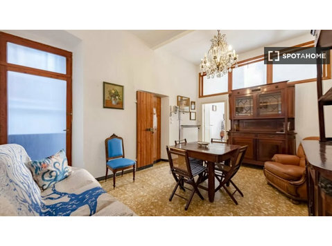 2-bedroom apartment for rent in Genova - Căn hộ