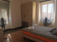 SALITA PIANO DI ROCCA 8/8 - Stanza 4 - Apartments