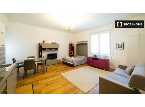 Studio apartment for rent in Genoa - Apartemen