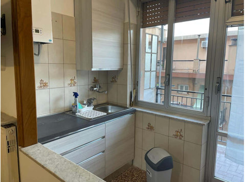 Trilocale via dell'Acciaio, Sestri Ponente, Genova - Apartments