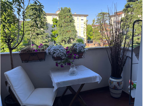 Apartment in Via XXV Aprile, Arese for 90 m² with 2 bedrooms - Byty