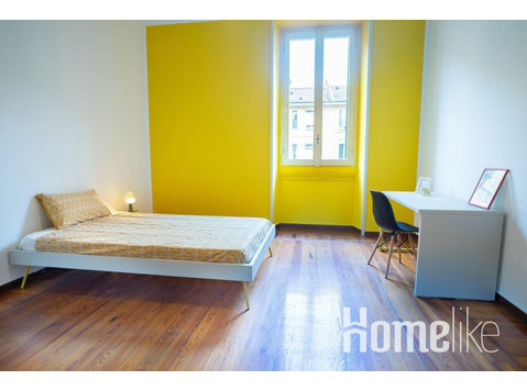 Sunny co lovinng Apartment with Balcony on Corso Buenos… - Flatshare