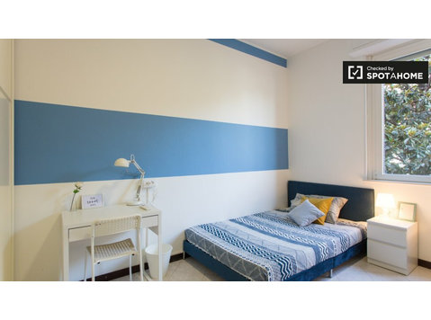 Milano'da 3 yatak odalı dairede kiralık yatak - Kiralık