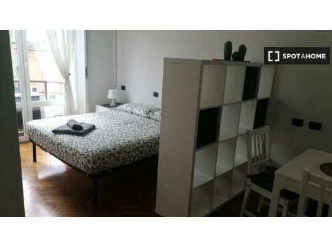 Helles Zimmer zu vermieten in Città Studi, Mailand - Zu Vermieten