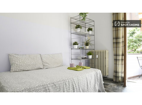 Furnished room in apartment in Vigentino, Milan - Ενοικίαση