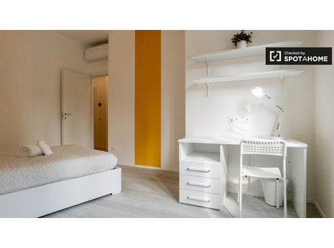 Milano Lambrate'de 4 yatak odalı kiralık daire - Kiralık