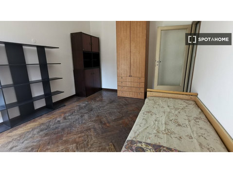 Chambre à louer dans un appartement de 2 chambres à Milan - À louer