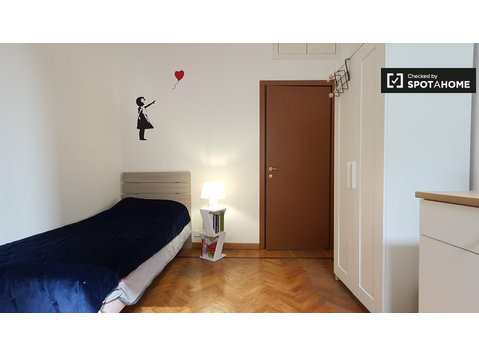 Zimmer zu vermieten in einer 3-Zimmer-Wohnung in City Life,… - Zu Vermieten