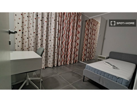 Chambre en colocation à louer à Viale Monza, Milan - À louer