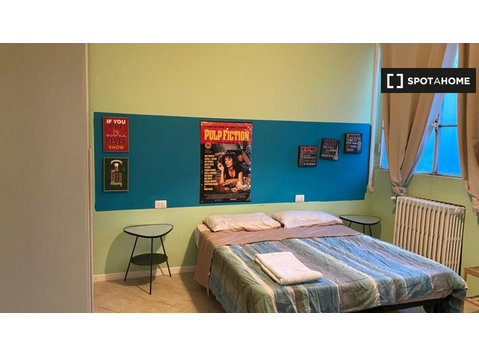 Rooms for rent in 4-bedroom apartment in Barona, Milan - Vuokralle