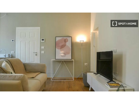Apartamento de 1 dormitorio en alquiler en Duomo, Milán. - Pisos