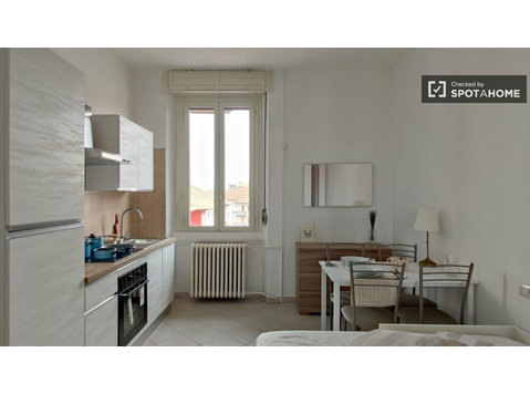 Apartamento de 1 quarto para alugar em Quartiere Mazzini,… - Apartamentos