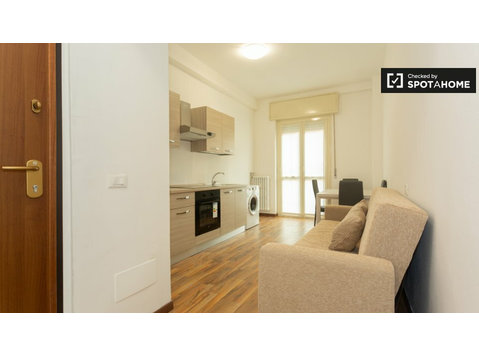 Apartamento de 1 quarto para alugar em Sesto San Giovanni,… - Apartamentos