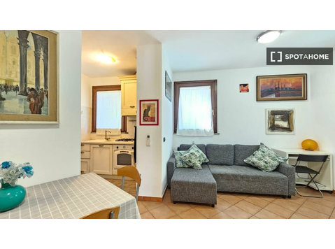 Apartamento de 1 quarto para alugar em Tibaldi, Milão - Apartamentos
