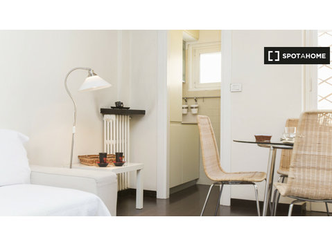 Appartement 1 chambre à louer en Ombrie-Molise, Milan - Appartements