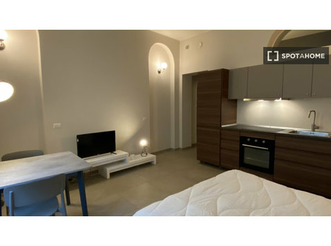 Appartamento con 1 camera da letto a Navigli, Milano - Appartamenti
