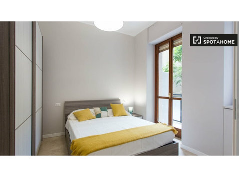 1-bedroom apartment in Porta Nuova area - อพาร์ตเม้นท์