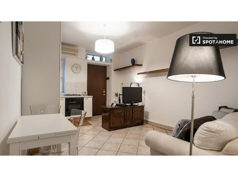 Apartamento de 1 dormitorio en alquiler en Guastalla, Milán - Pisos