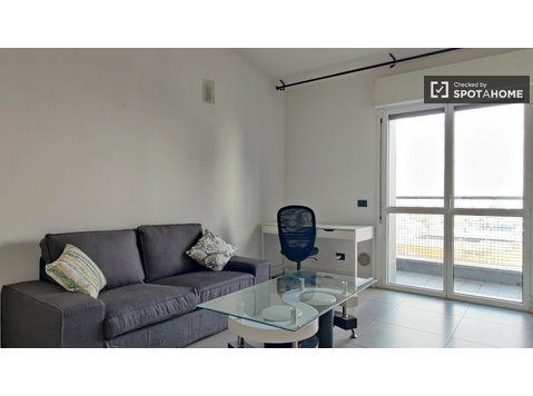 Bovisa, Milano'da kiralık 1 yatak odalı çatı katı daire - Apartman Daireleri