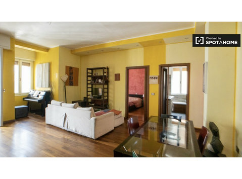 Apartamento de 2 dormitorios en alquiler en De Amicis, Milán - Pisos