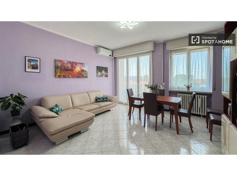 Apartamento de 2 quartos para alugar em Gallaratese, Milão - Apartamentos