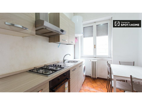 2-bedroom apartment for rent in Milan - Apartemen