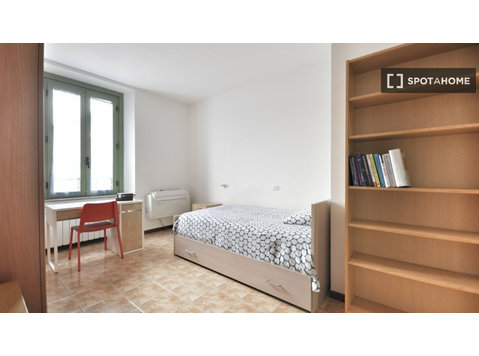 Apartamento de 2 habitaciones en alquiler en Porta Ticinese - Pisos